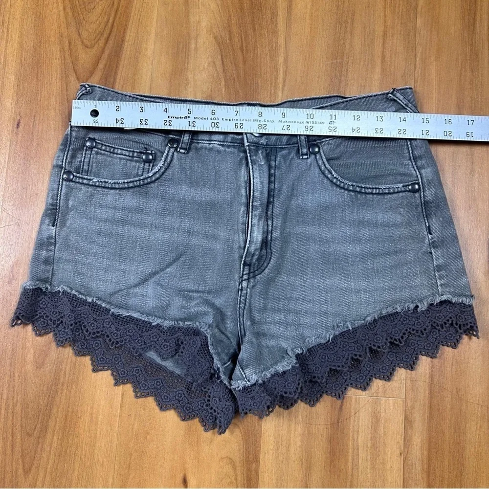 Free‎ People Gray Jean Shorts Distressed High-Waisted